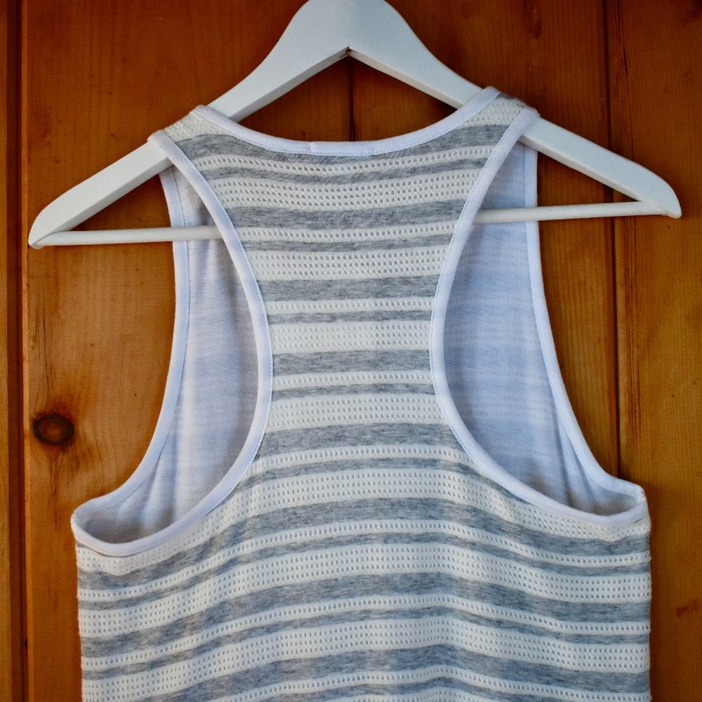 Splendid Dress - Picture 5 of 6